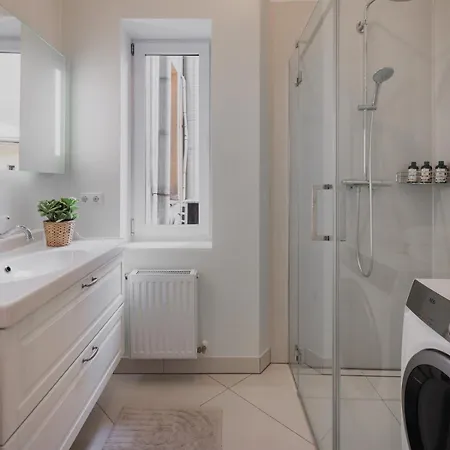 Heart Of Riga, By Old Town, Family Friendly, Sleeps 4 Apartment
