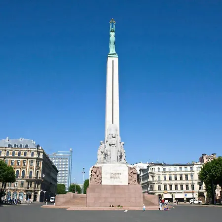 Heart Of Riga, By Old Town, Family Friendly, Sleeps 4 ريغا