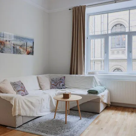 Апартаменты Heart Of Riga, By Old Town, Family Friendly, Sleeps 4